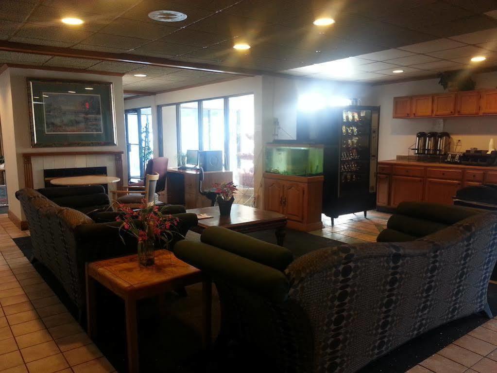 America'S Best Inn & Suites Clarksville Clarksville (Clark County) Buitenkant foto